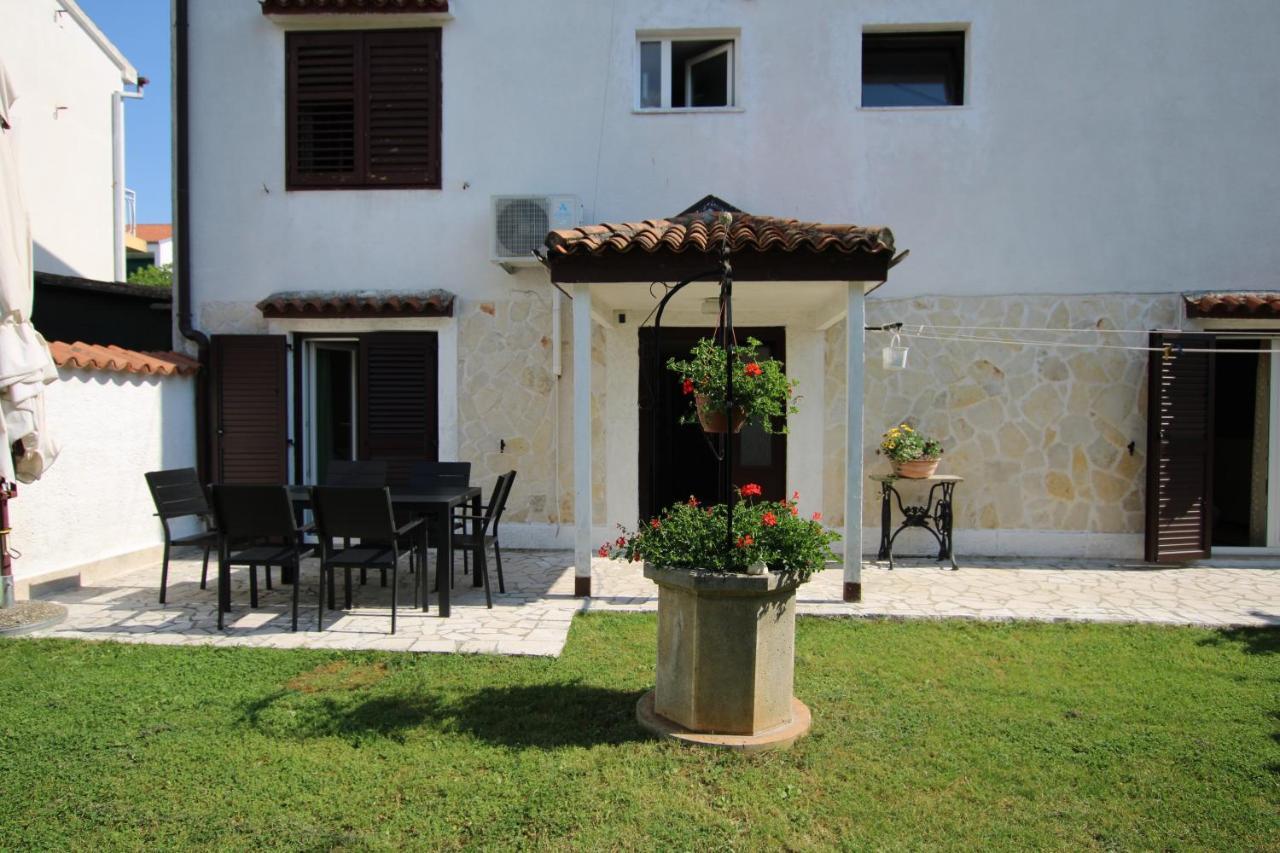 Apartment Sunny Garden Poreč Exteriör bild